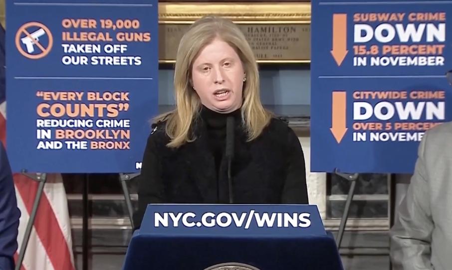 हेल्थकेयर सिइओको हत्यामा संलग्नको आशंकामा पेन्सिलभेनियाबाट  एकजना पक्राउ